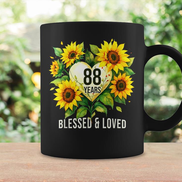 88歳 祝福された愛されたひまわりの花 ハート 88歳の誕生日 コーヒーマグ ギフトのアイデア