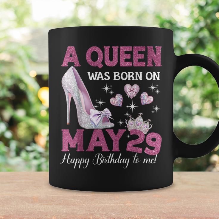 A Queen Was Born On 5月29日 ガーリー 誕生日 クイーン コーヒーマグ ギフトのアイデア