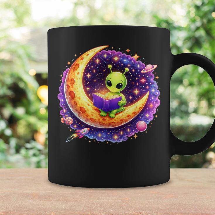 Alien Reading Book UFO Moon Space Astronomy Graphic Print Coffee Mug Gifts ideas Alien Reading Book UFO Moon Space Astronomy Graphic Print Coffee Mug Gifts ideas