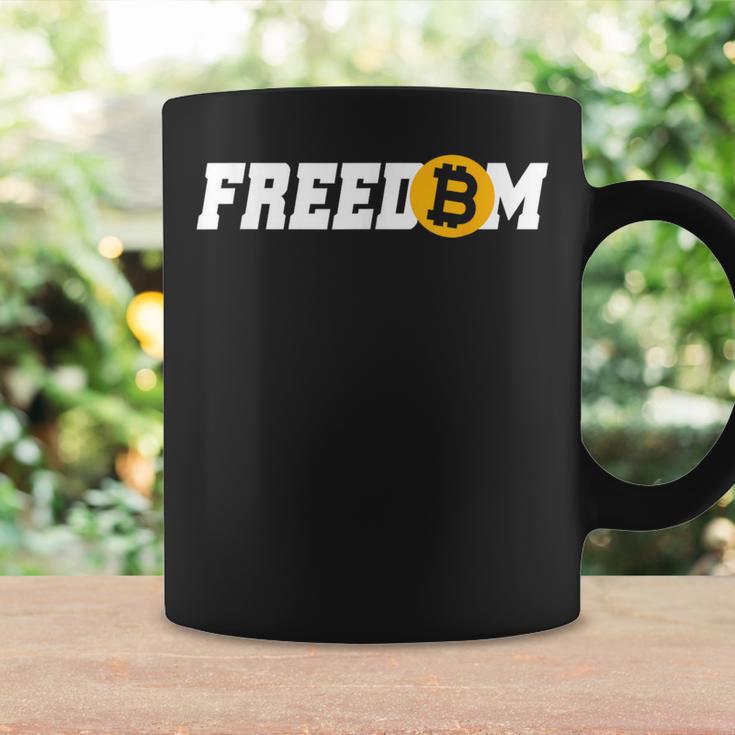 Bitcoin Freedom 暗号通貨 Btc 自由 ミリオネア ビットコインでお金持ち コーヒーマグ ギフトのアイデア