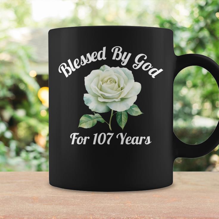 Blessed By God For 107 Yeasオールドローズフラワー 107歳の誕生日 長袖tシャツ コーヒーマグ ギフトのアイデア