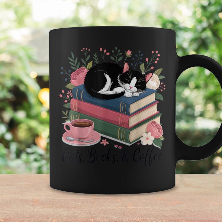 Cats Books & Coffee For Cat Lovers In Relaxed Weekend Graphic Print Coffee Mug Gifts ideas