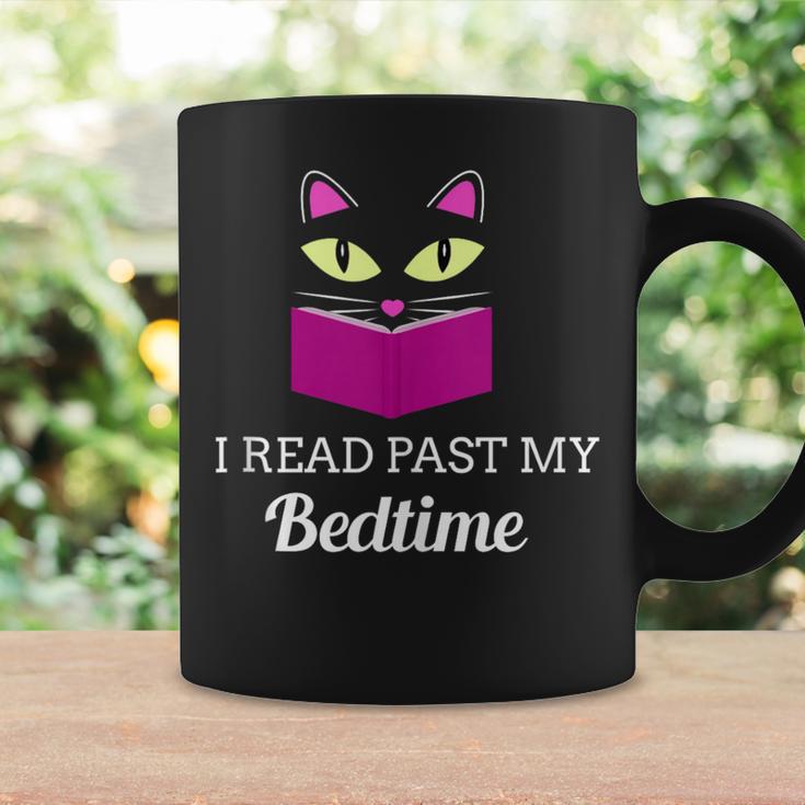 Cute Cat Reading Book Lover Graphic Graphic Print Coffee Mug Gifts ideas