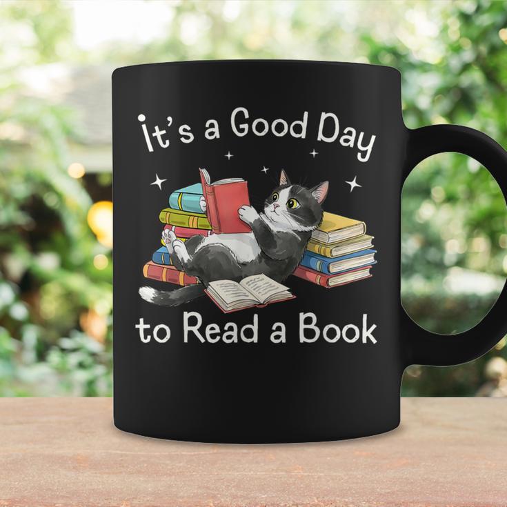 Cute It's a Good Day To Read a Book Cat Bookworm Graphic Print Coffee Mug Gifts ideas