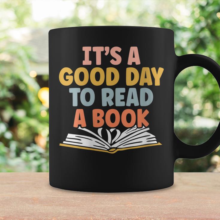Ist A Good Day To Read A Book For a Bookworm Book Lovers Graphic Print Coffee Mug Gifts ideas