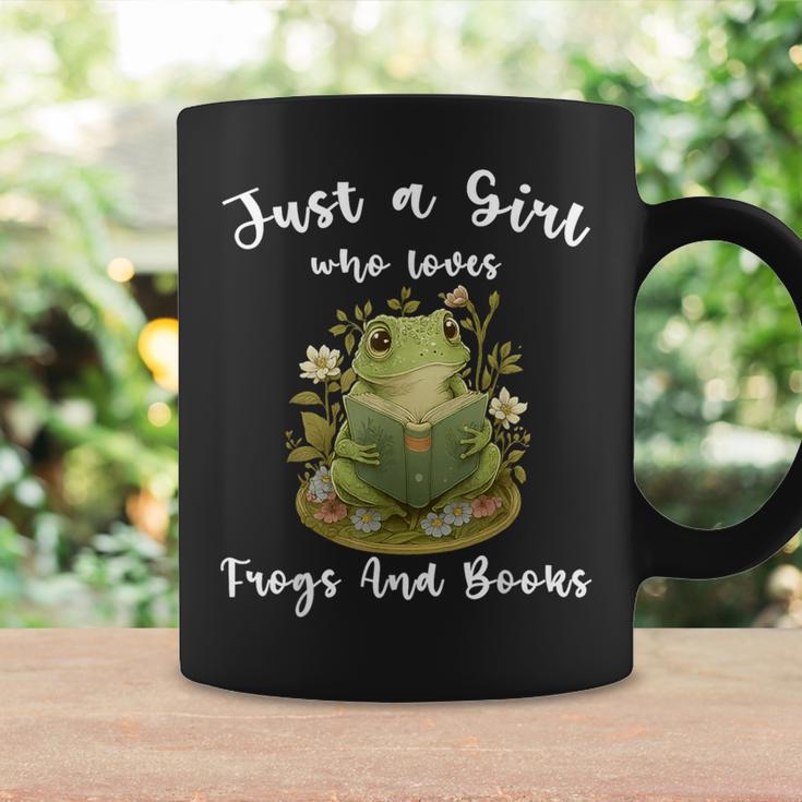 Just A Girl Who Loves Frogs And Books Cute Reading Graphic Print Coffee Mug Gifts ideas