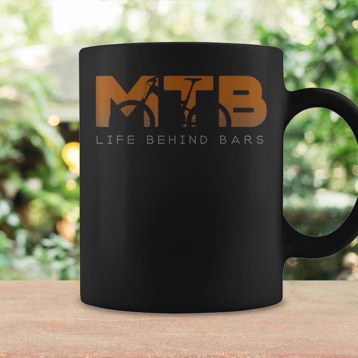Mtb Life Behind Barsマウンテンバイクシャツ ヴィンテージmtbシャツ コーヒーマグ ギフトのアイデア