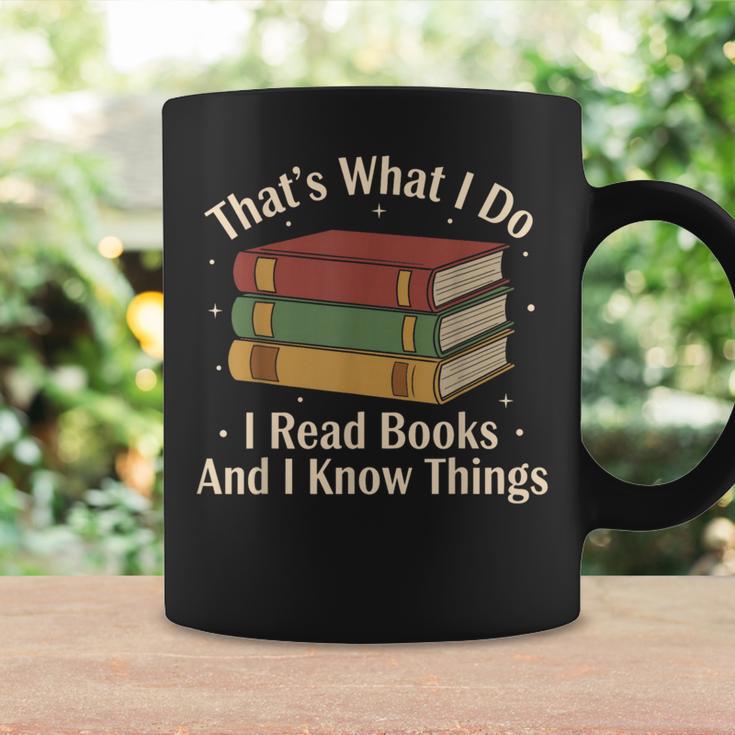 That's What i Do i Read Books And i Know Things Vintage Art Graphic Print Coffee Mug Gifts ideas That's What i Do i Read Books And i Know Things Vintage Art Graphic Print Coffee Mug Gifts ideas