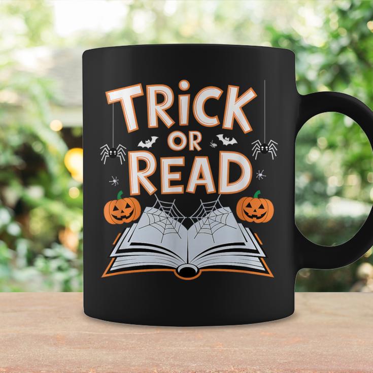Trick Or Read Reading Book Halloween Pun Graphic Print Coffee Mug Gifts ideas