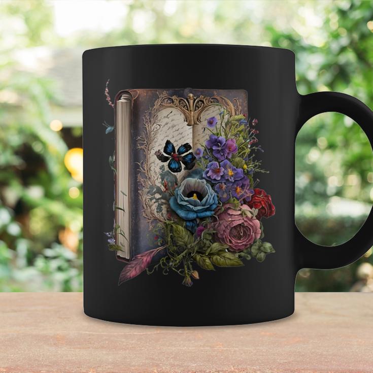Wildflower Summer Floral Book Horror Gothic Graphic Graphic Print Coffee Mug Gifts ideas