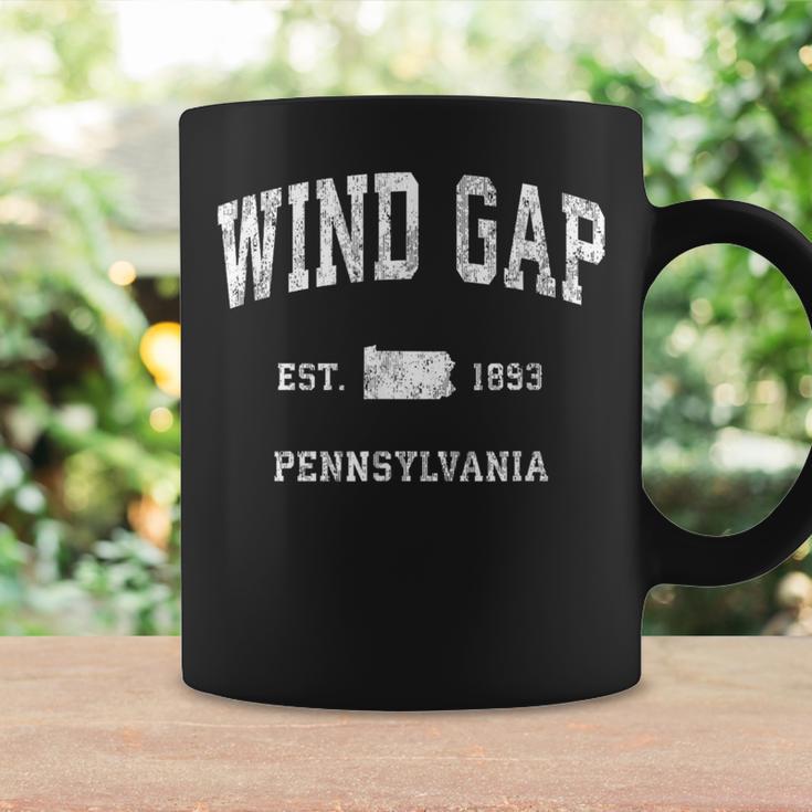 Wind Gap ペンシルバニア Pa ビンテージ アスレチック スポーツデザイン コーヒーマグ ギフトのアイデア