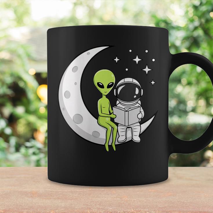 Women's Alien And Astronaut Reading On Moon Kids Sci Fi Book Graphic Print Coffee Mug Gifts ideas Women's Alien And Astronaut Reading On Moon Kids Sci Fi Book Graphic Print Coffee Mug Gifts ideas