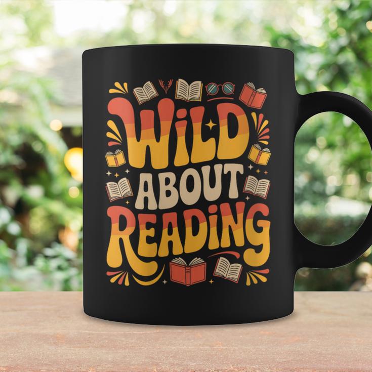 Women's Wild About Reading Zoo Animals For Bookworm Book Reader Graphic Print Coffee Mug Gifts ideas