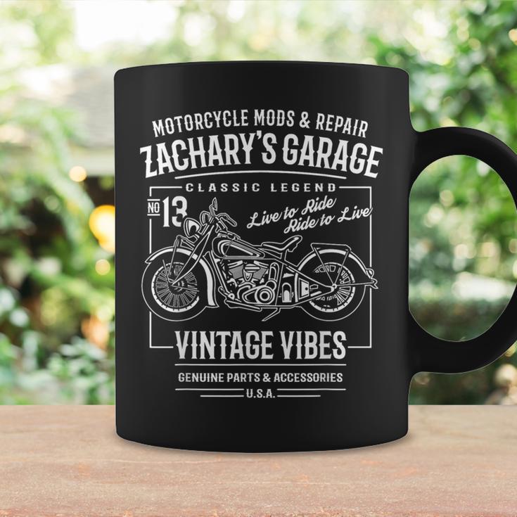 Zacharyのガレージバイクデザイン コーヒーマグ ギフトのアイデア