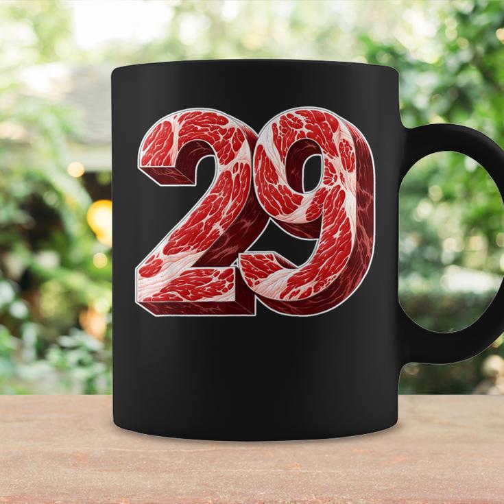 「29」肉 にく ニク 豚肉 牛肉 食べ物 肉食 ダジャレ 美食 焼肉 29 二九 ケトジェニック・ダイエット 数字 コーヒーマグ ギフトのアイデア