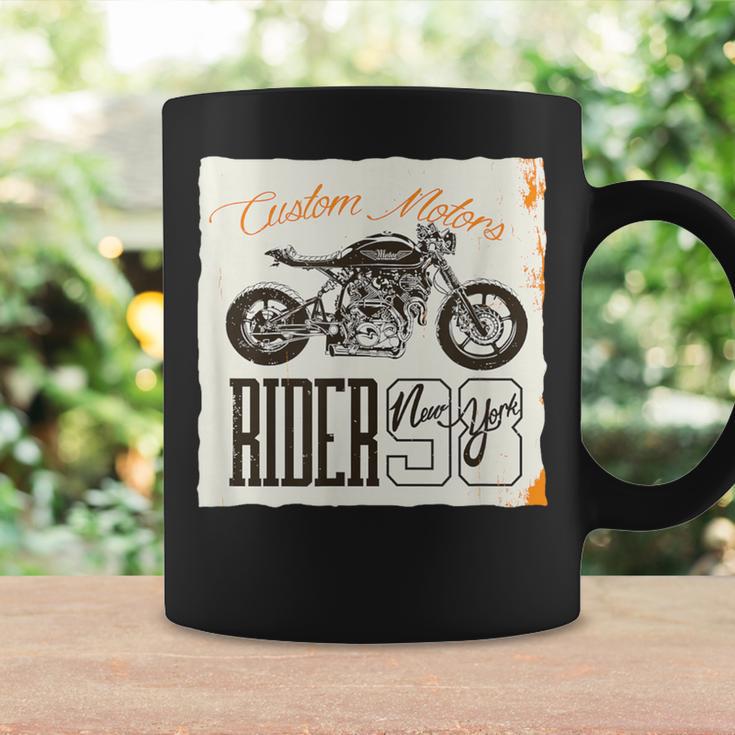 カフェレーサー カスタム バイク おしゃれ オートバイ ライダー イラスト コーヒーマグ ギフトのアイデア