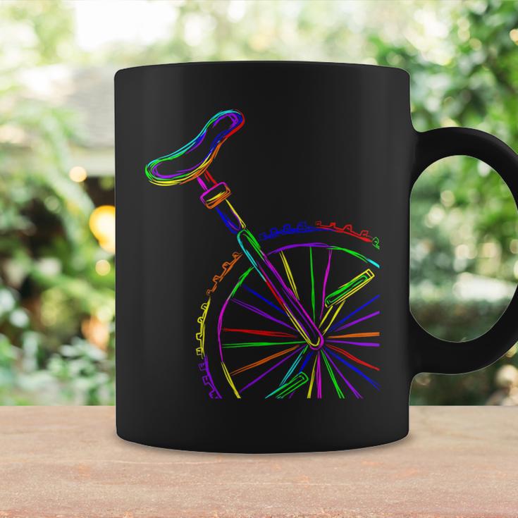 カラフルな一輪車 コーヒーマグ ギフトのアイデア