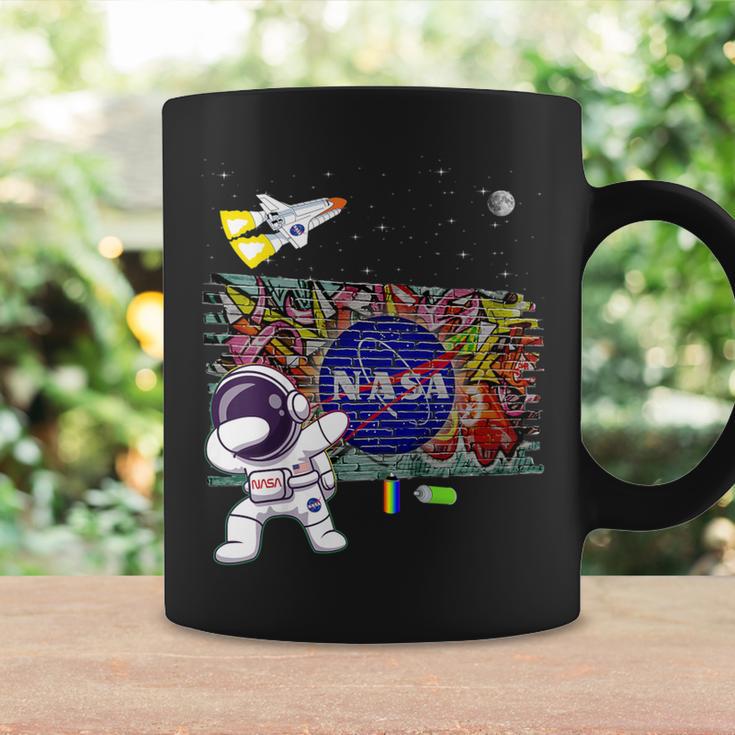 キッズ Nasaグラフィティアート宇宙飛行士キッドダビングスペースシャトルクール コーヒーマグ ギフトのアイデア