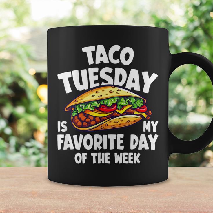 タコ・チューズデーは1週間のうちで一番好きな日 Taco Tuesday Is My Favorite Day コーヒーマグ ギフトのアイデア