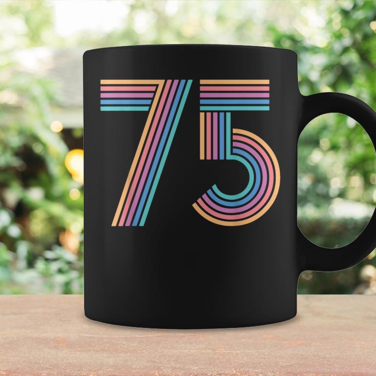 ナンバー 75 七五周年 男性 女性 75歳の誕生日 コーヒーマグ ギフトのアイデア