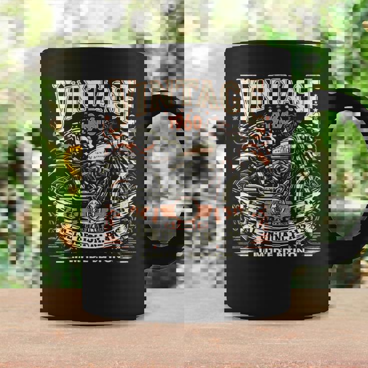 ビンテージ 1960 1960年生まれ 64歳の誕生日 バイクバイカー 長袖tシャツ コーヒーマグ ギフトのアイデア