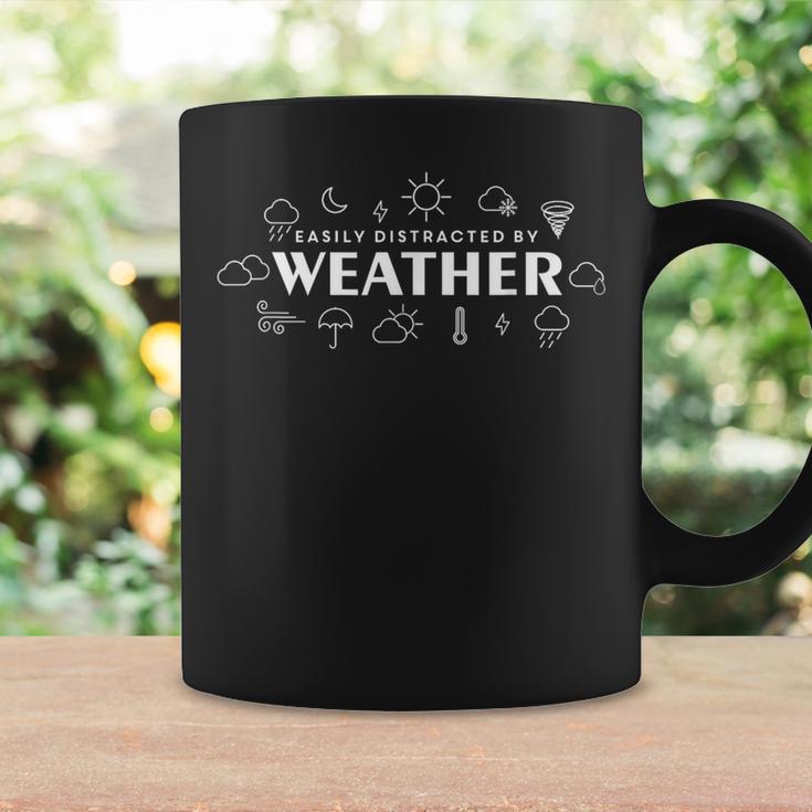 天気予報に気を取られて 気象学の専門家 コーヒーマグ ギフトのアイデア