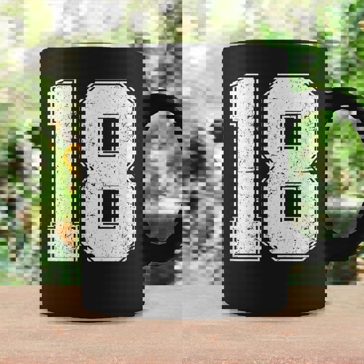 番号18シャツ、番号付き ヴィンテージ 18歳の誕生日 コーヒーマグ ギフトのアイデア