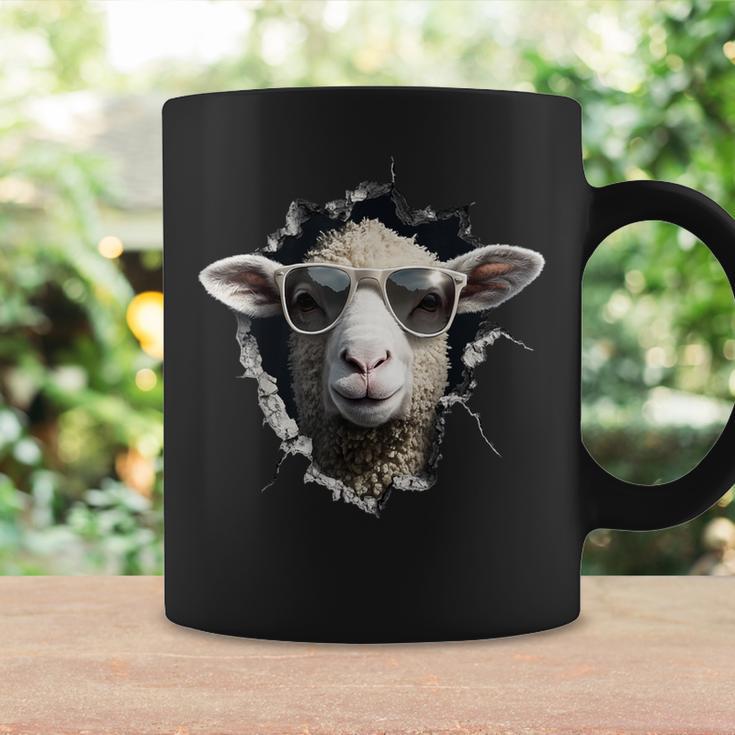 羊が穴から覗いています 農夫 羊飼い 飼い Coolheep Portrait コーヒーマグ ギフトのアイデア