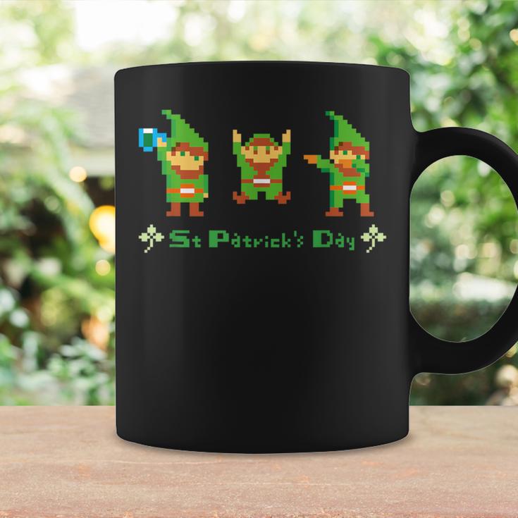 聖パトリックデー ピクセルアート ドット絵 レトロゲーム プレゼント ダブダンス 乾杯 万歳 コーヒーマグ ギフトのアイデア