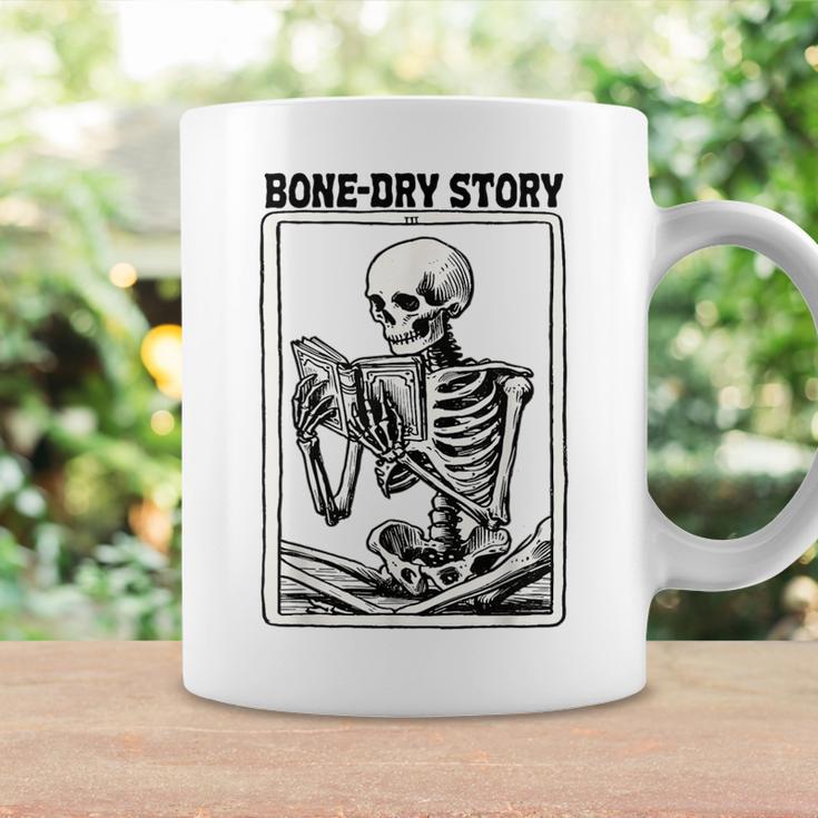 Bone-Dry Story Skeleton Reading Book Lovers Bookworm Book Graphic Print Coffee Mug Gifts ideas