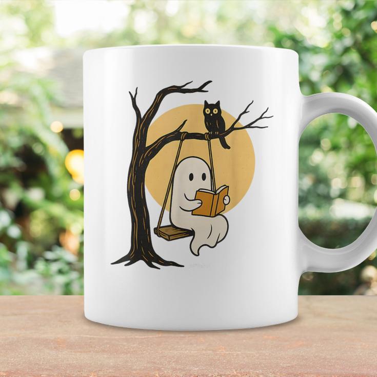 Cute Ghost Reading Halloween Book Lovers Librarians Teachers Graphic Print Coffee Mug Gifts ideas