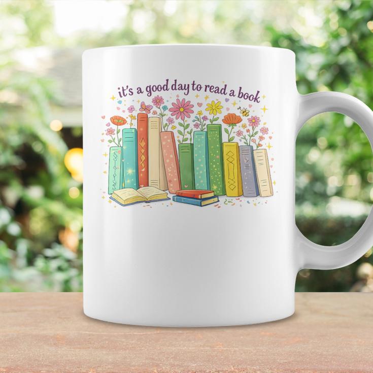 It's a Good Day To Read Book Outfit Graphic Print Coffee Mug Gifts ideas