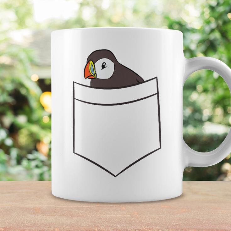 Puffin In The Pocketeabird Iceland Pocket Puffin コーヒーマグ ギフトのアイデア