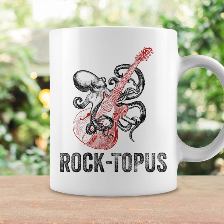 レトロ オクトパス クラーケン ギターを弾く Rock-Topus ギタリスト コーヒーマグ ギフトのアイデア
