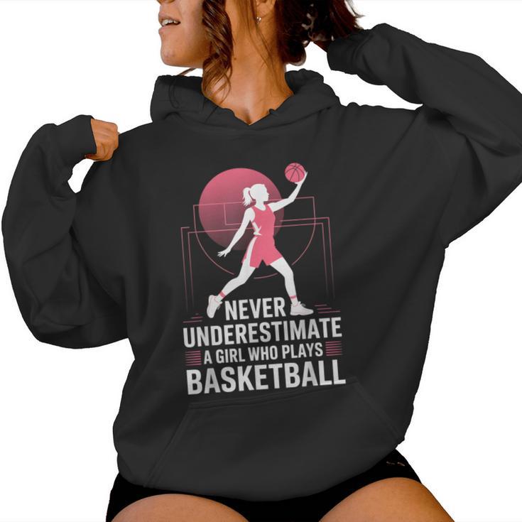 Hoops Never Underestimate A Girl Who Playing Basketball レディースパーカー