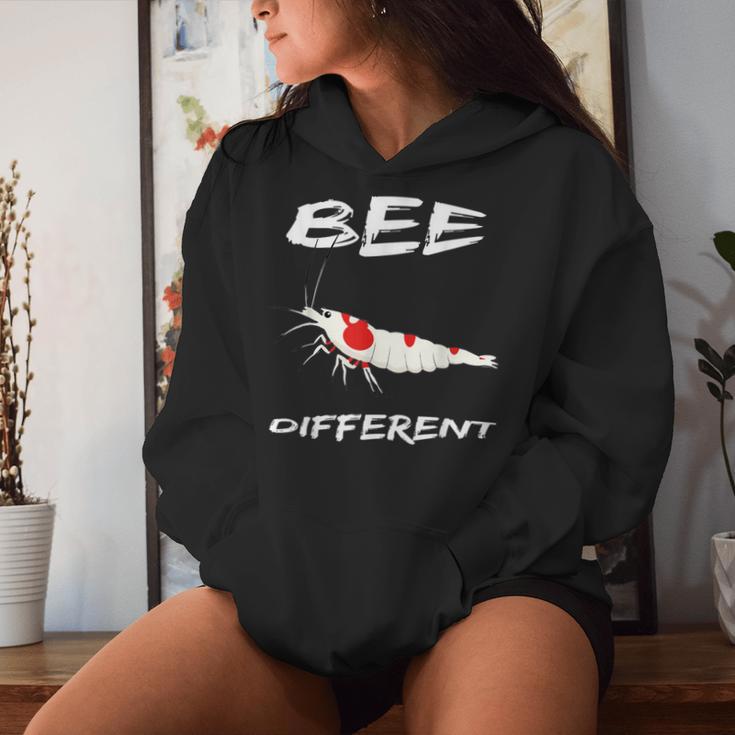 Bee Different Redbee アクアリストへのプレゼント シュリンプ レディースパーカー 彼女への贈り物