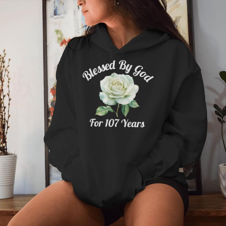 Blessed By God For 107 Yeasオールドローズフラワー 107歳の誕生日 長袖tシャツ レディースパーカー 彼女への贈り物