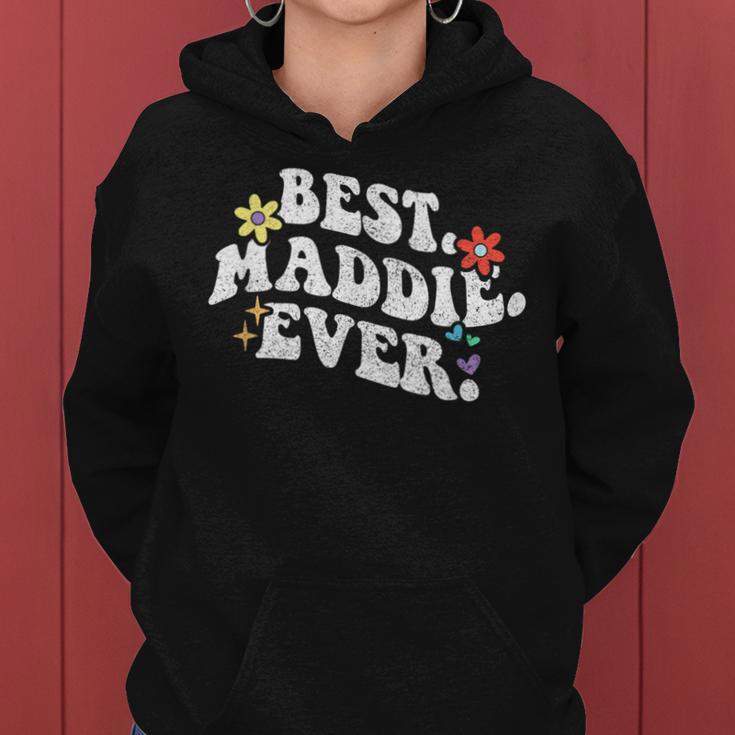 Retro Groovy Best Maddie Ever ファーストネーム 母の日 女の子 レディースパーカー