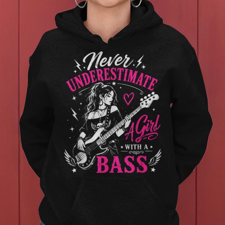面白いギタリストの言葉 決して過小評価しない A Girl With A Bass レディースパーカー