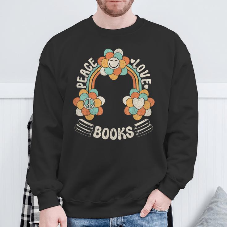 70s Groovy Rainbow Reading Outfit Hippie Peace Love Books Sweatshirt Gifts for Old Men 70s Groovy Rainbow Reading Outfit Hippie Peace Love Books Sweatshirt Gifts for Old Men