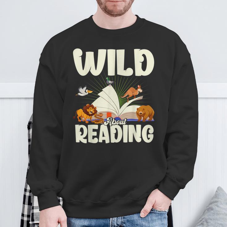 Avid Readers Bookworms Book Lovers Wild About Reading Lovers Sweatshirt Gifts for Old Men Avid Readers Bookworms Book Lovers Wild About Reading Lovers Sweatshirt Gifts for Old Men