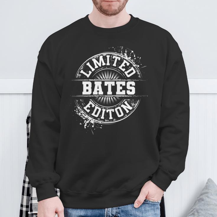 Bates 面白い 苗字 ファミリーツリー 誕生日 同窓会 ギフトアイデア 長袖tシャツ スウェットシャツ 高齢者への贈り物