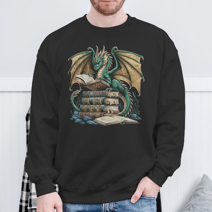 Bookworm Dragons Reading Book Dragons And Books Sweatshirt Gifts for Old Men