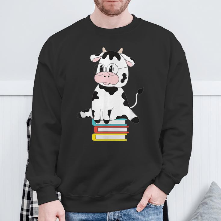 Cute Kawaii Cow Book Reading Bookworm Boys Girls Kids Sweatshirt Gifts for Old Men