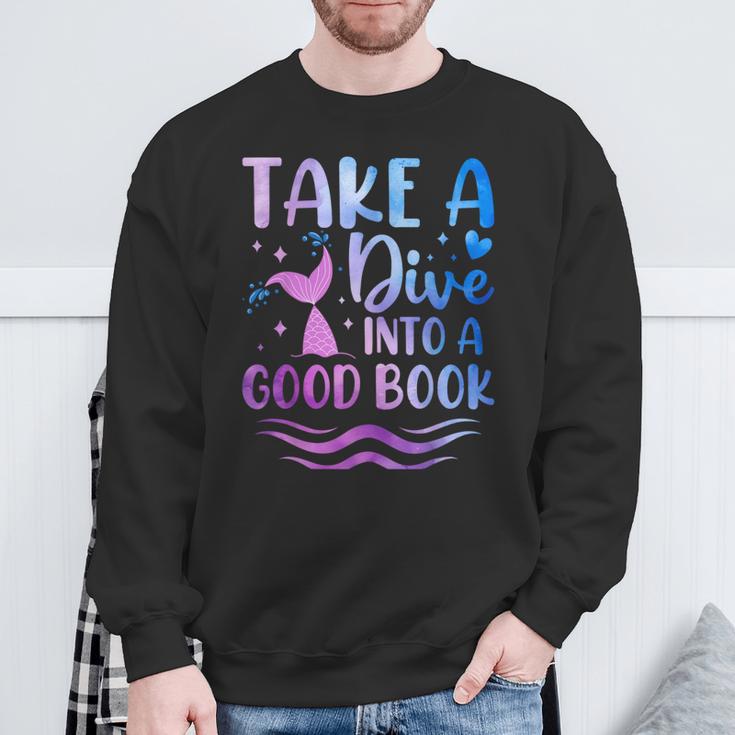 Cute Mermaid Librarian Teacher Dive Into A Good Book Reading Sweatshirt Gifts for Old Men