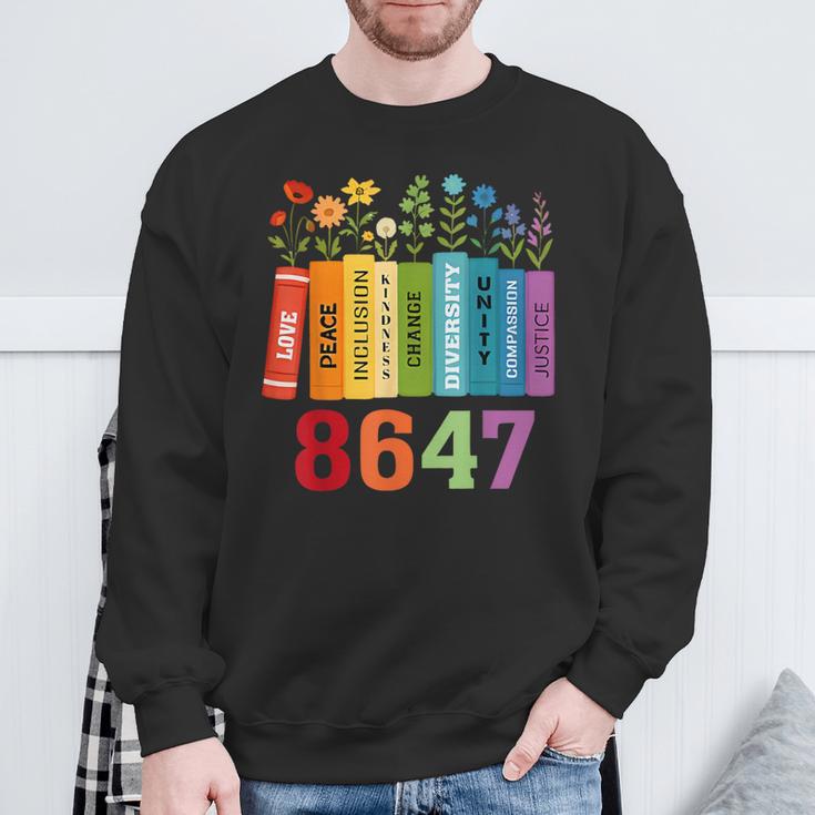 Floral Foxglove Daisy Tulip 8647 Books Lover Blooming Flower Sweatshirt Gifts for Old Men