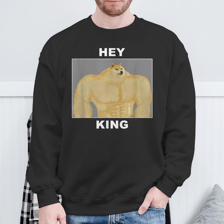 Hey Kingwole Doge Meme スウェットシャツ 高齢者への贈り物