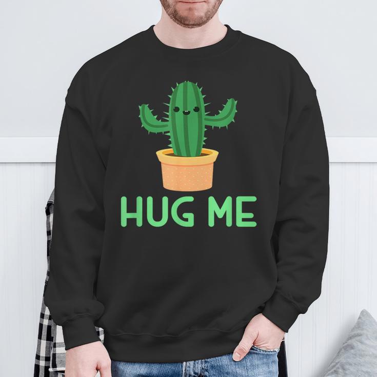 Hug Me 面白い サボテン ユーモア ギフト スウェットシャツ 高齢者への贈り物