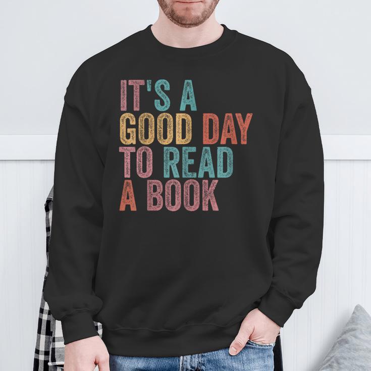 It's A Good Day To Read A Book Retro Vintage Sweatshirt Gifts for Old Men