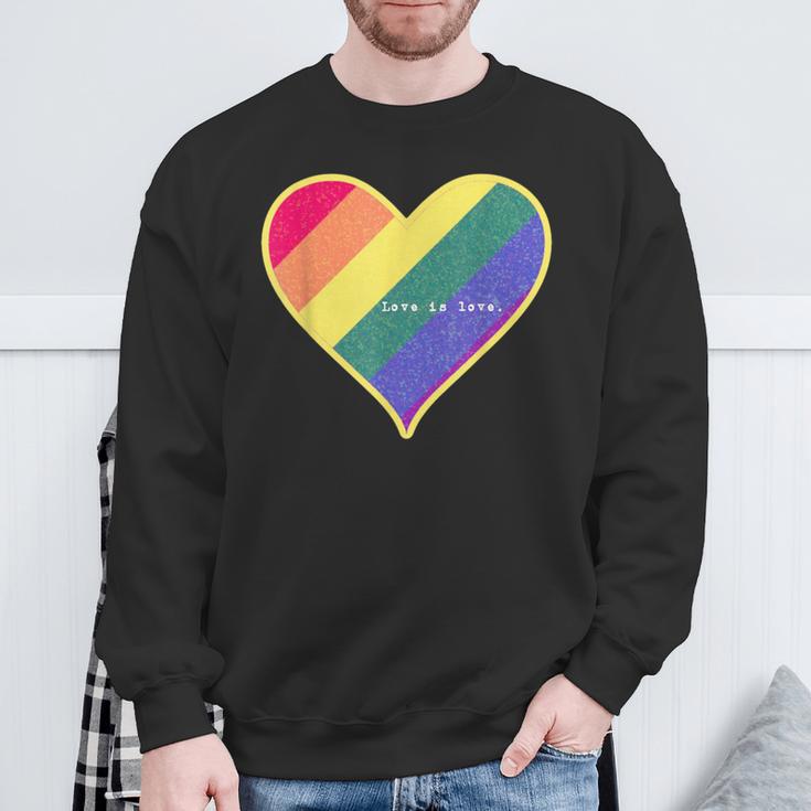 Love Is Love レインボーハート スウェットシャツ 高齢者への贈り物
